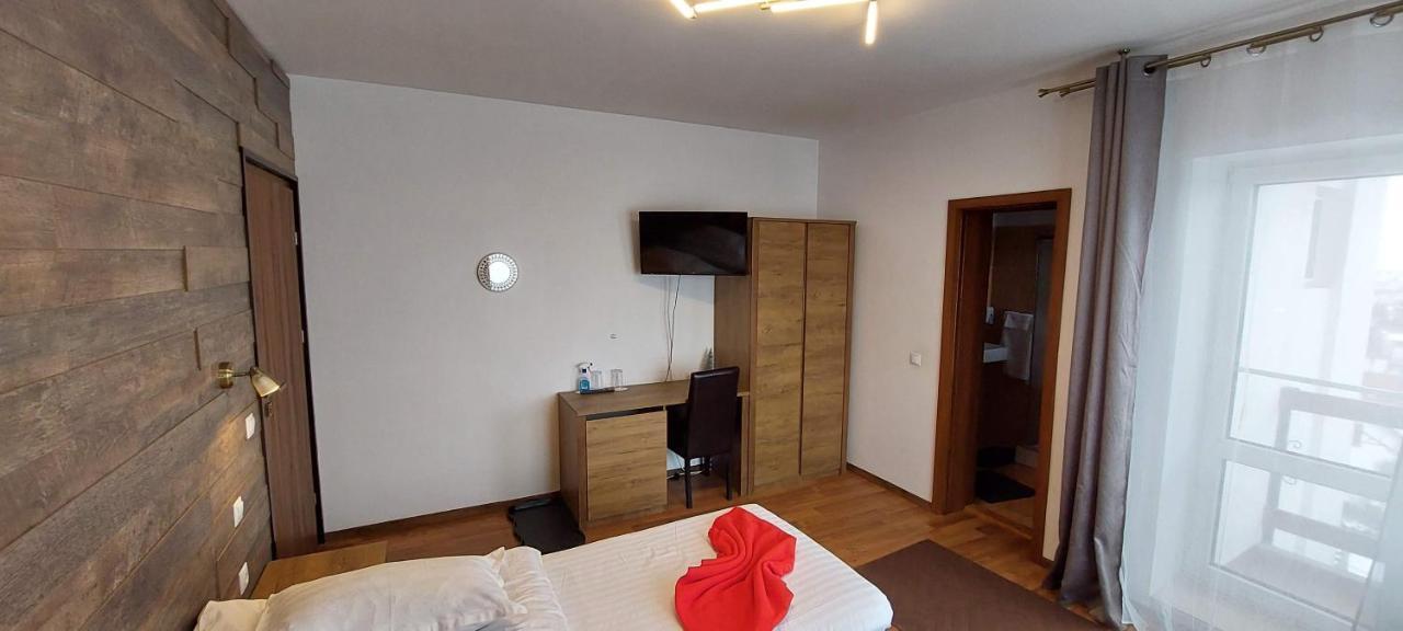 Pensiunea Riunione Brasov Luaran gambar