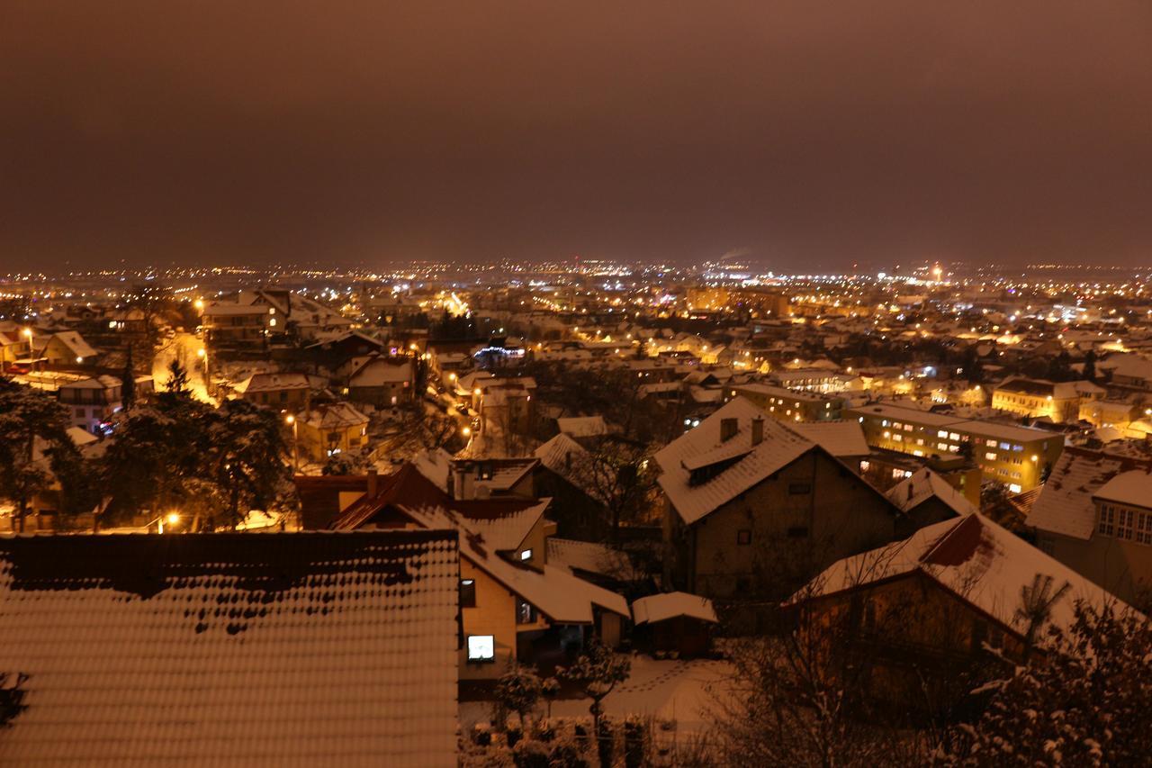 Pensiunea Riunione Brasov Luaran gambar