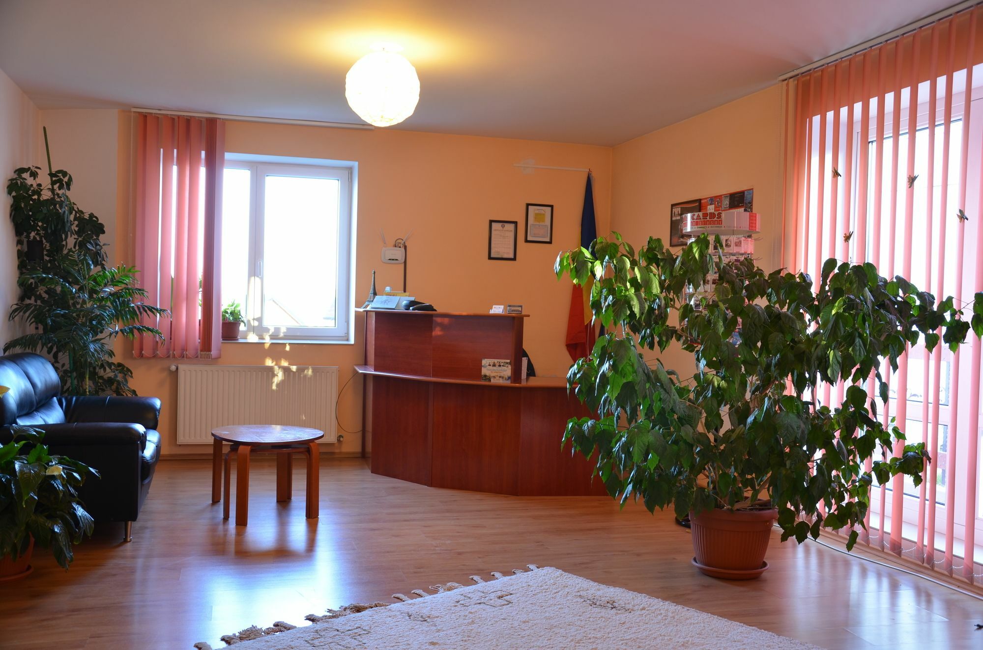 Pensiunea Riunione Brasov Luaran gambar